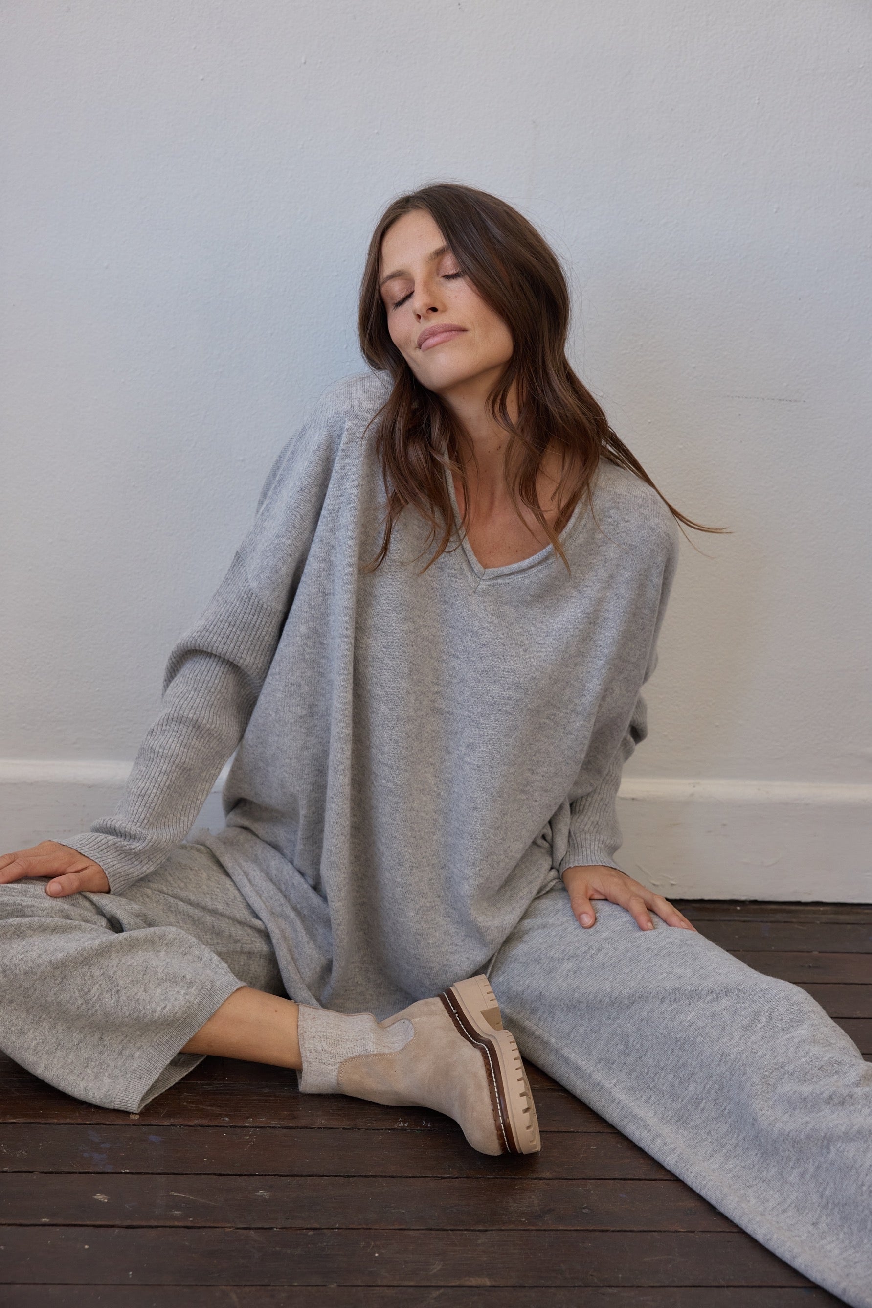 Elementaire Wool Cashmere Jogger - Grey