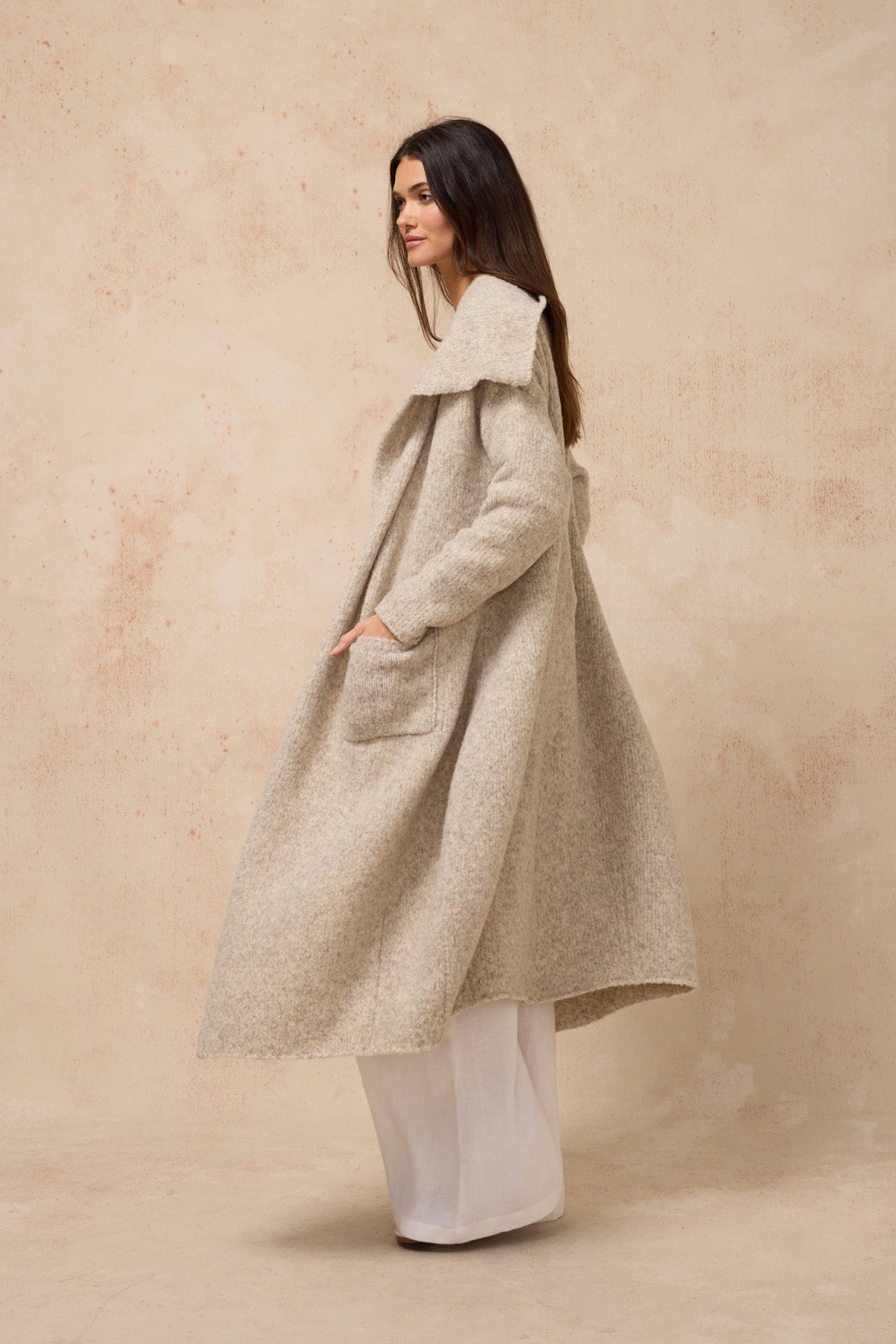 Descendant Coat - Pearl Grey