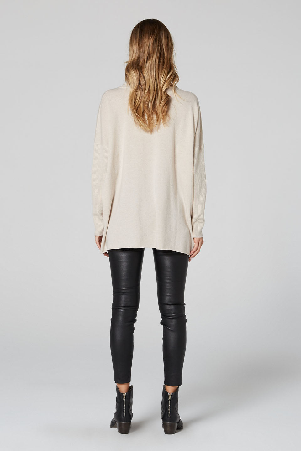 Zoe Cashmere V-Neck Jumper- Albatross
