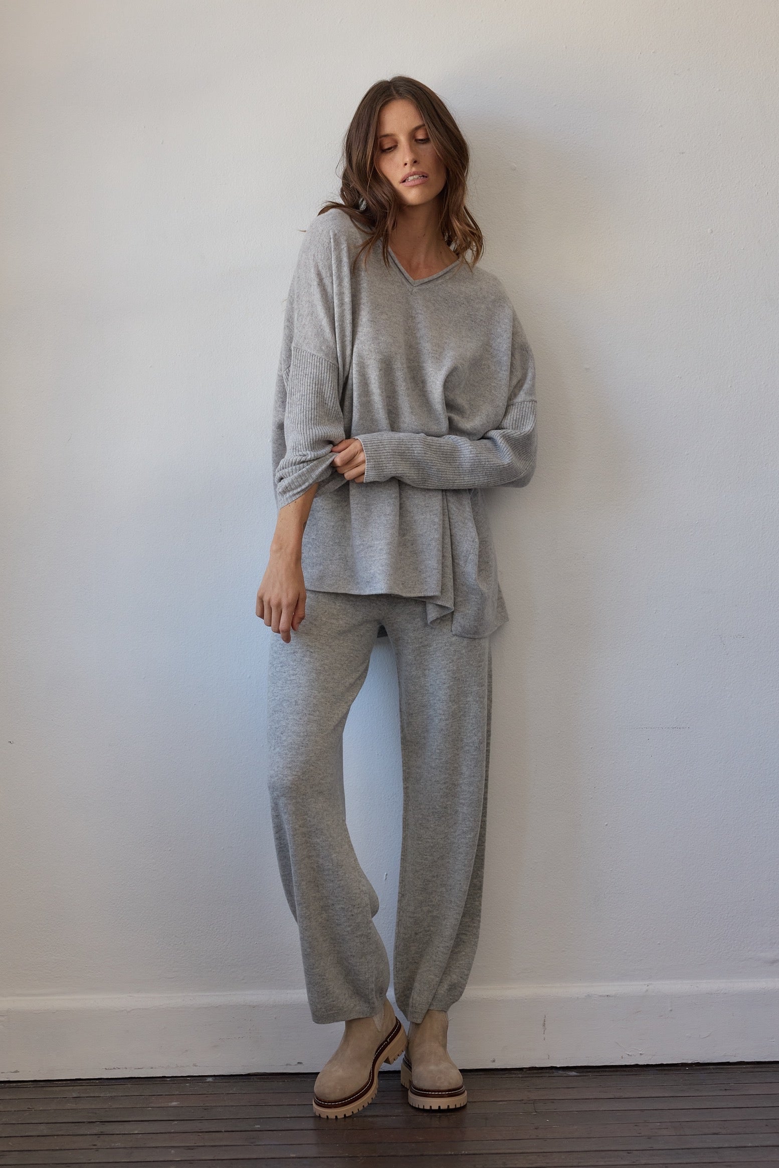 Elementaire Wool Cashmere Jogger - Grey