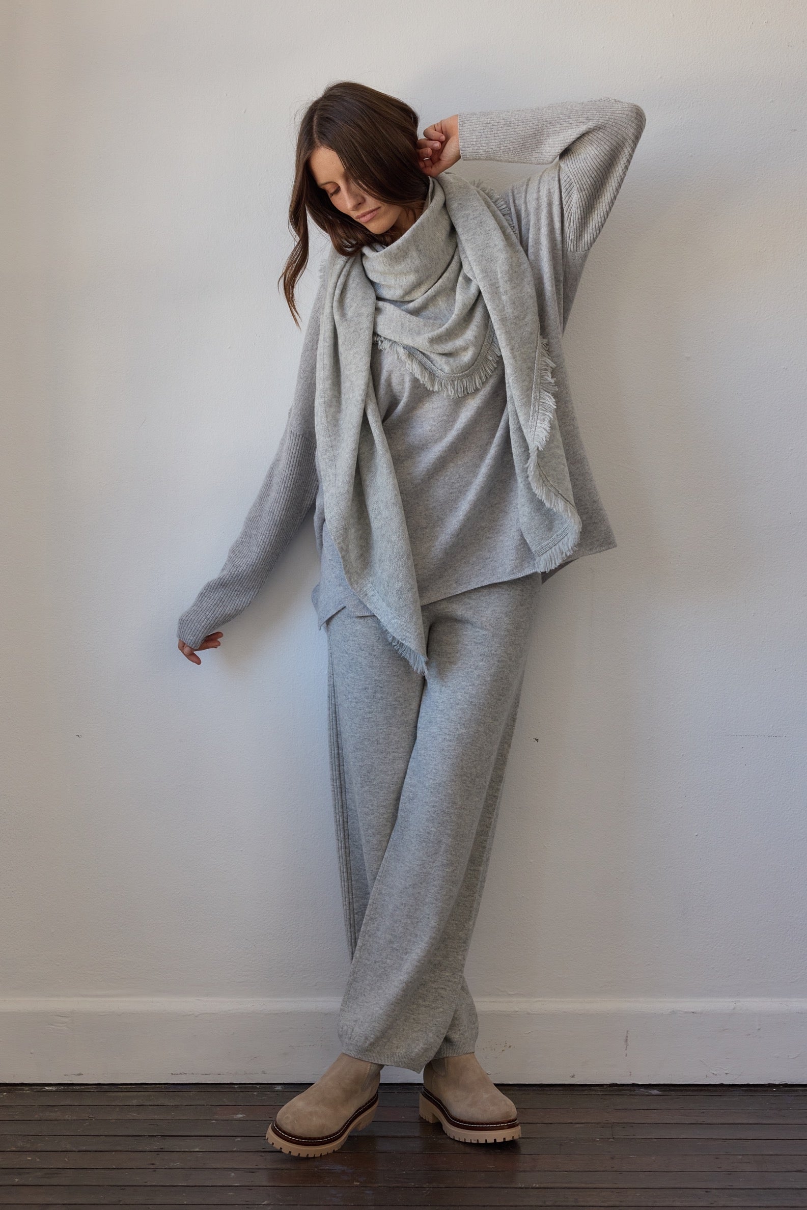 Elementaire Wool Cashmere Jogger - Grey