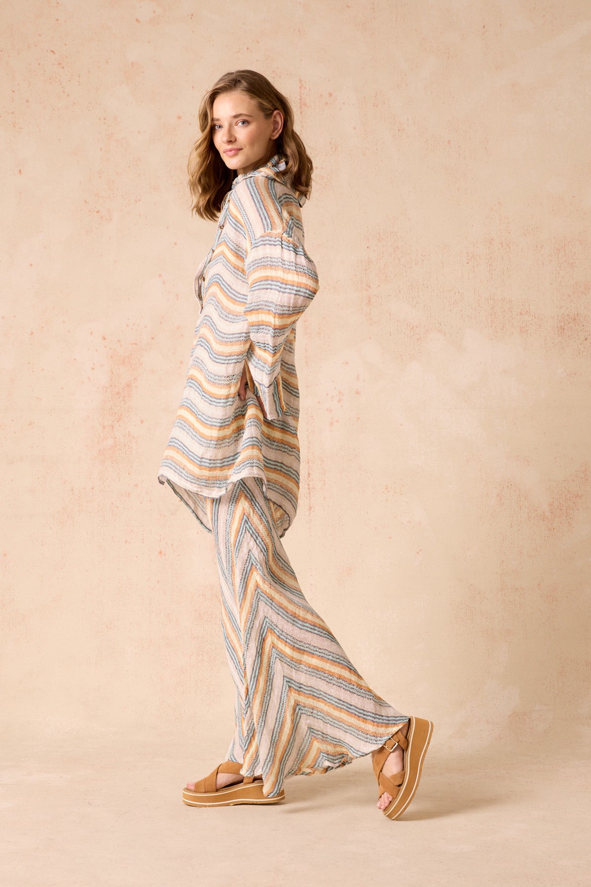 Novo Flare Pant -  La Plaza