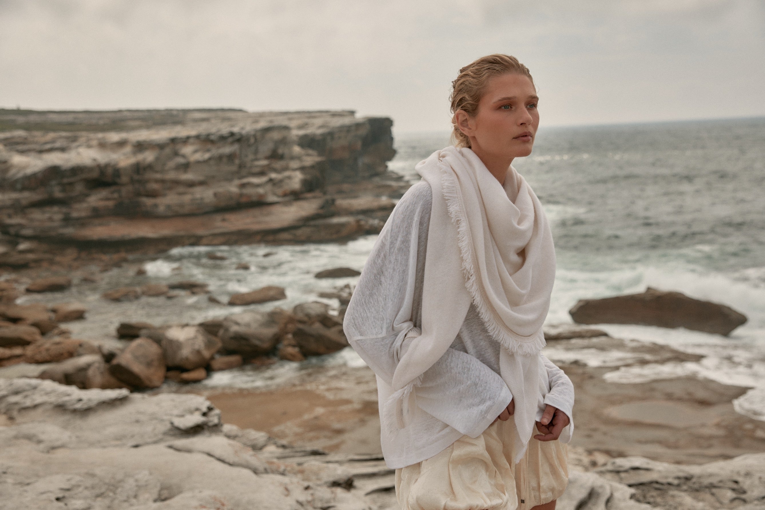 Isabelle Wool Cashmere Wrap - Off White