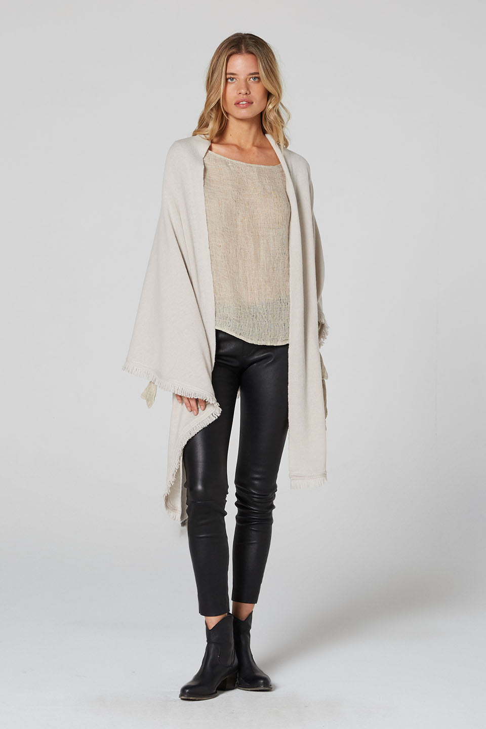 Isabelle Wool Cashmere Wrap - Bisque
