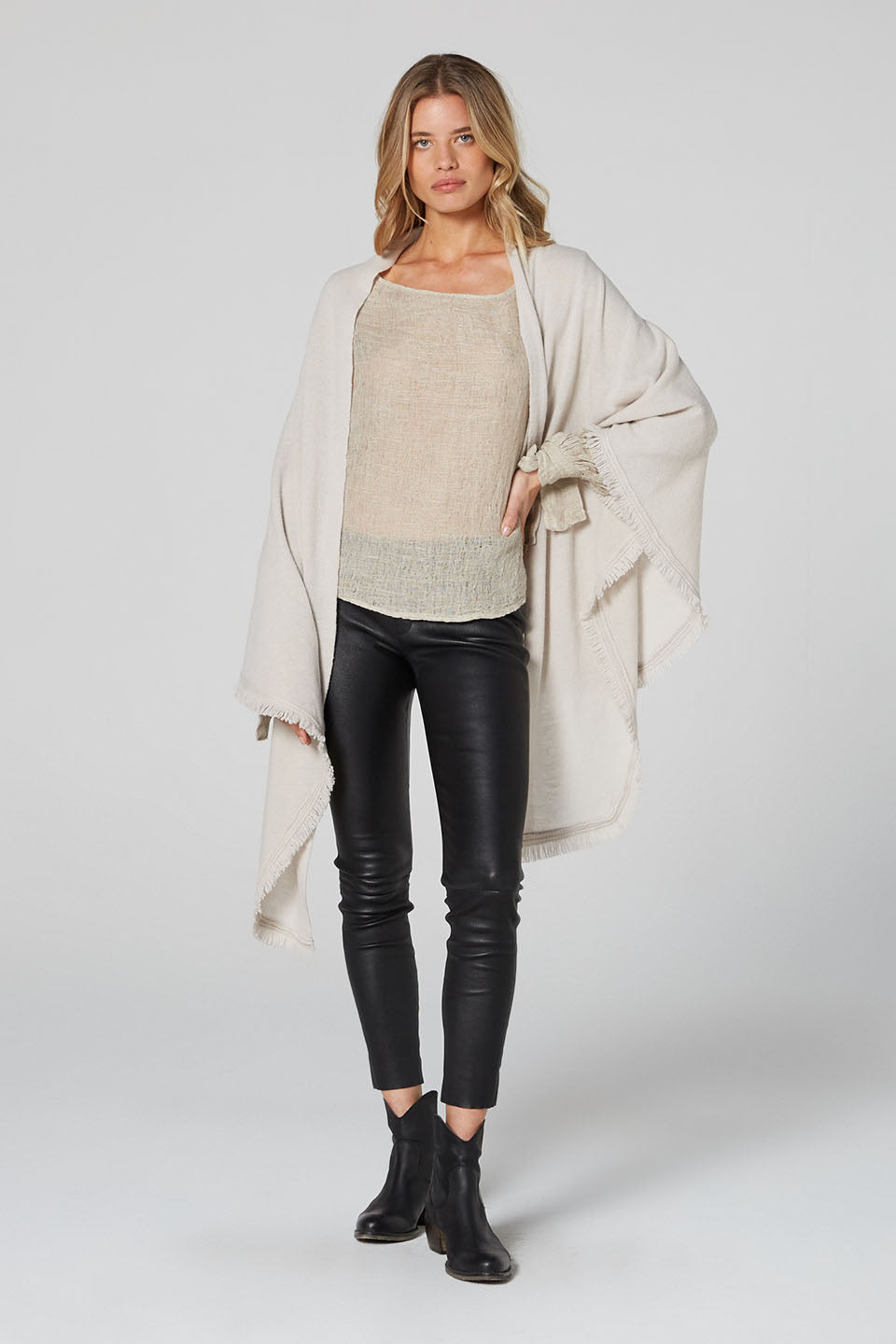 Isabelle Wool Cashmere Wrap - Bisque